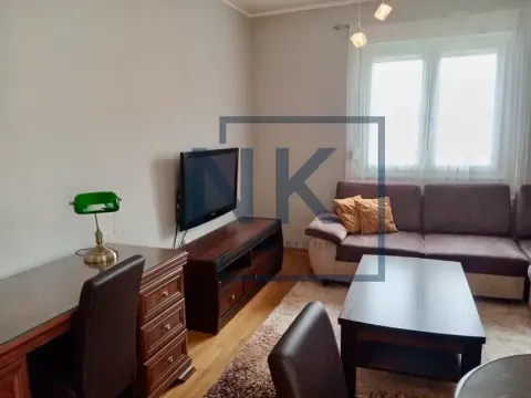 Izdavanje, jednosoban stan, 42m², City Kvart, Podgorica - image 2