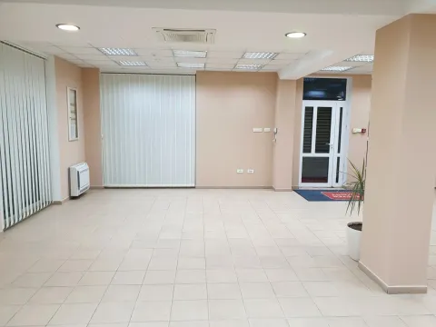 Rent, office space, 86m², Gornja Gorica, Podgorica - image 2