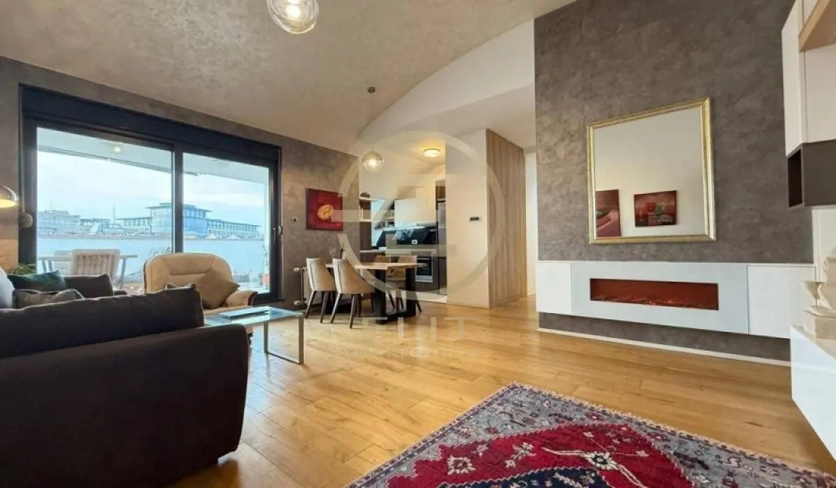 Sale, apartment, 117m², Centar, Novi Sad