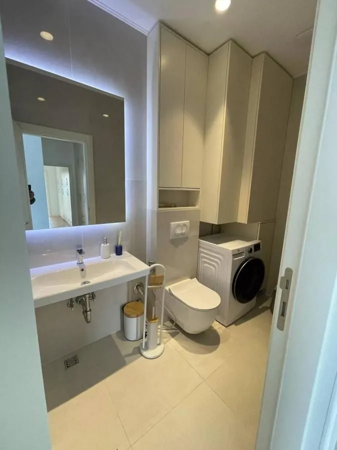 Rent, two bedroom apartment, 159m², Tivat, Crna Gora