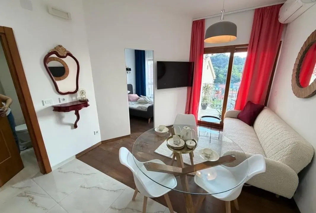 Sale, one bedroom apartment, 33m², Petrovac, Budva