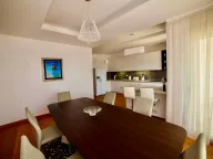 Izdavanje, dvosoban stan, 148m², Centar, Budva - image 8