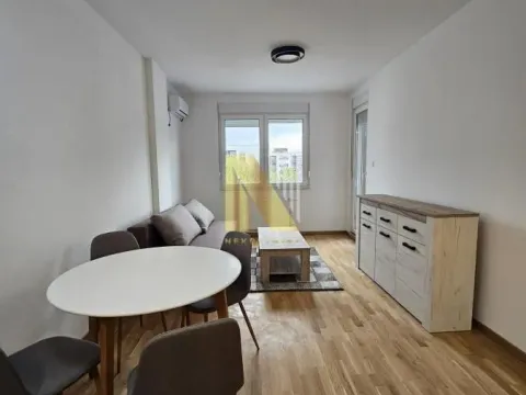 Izdavanje, jednosoban stan, 44m², Avijatičarsko naselje, Novi Sad Sve Podlokacije - image 3