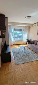 Rent, studio apartment, 30m², Cvetkova Pijaca, Zvezdara Sve Podlokacije - image 2