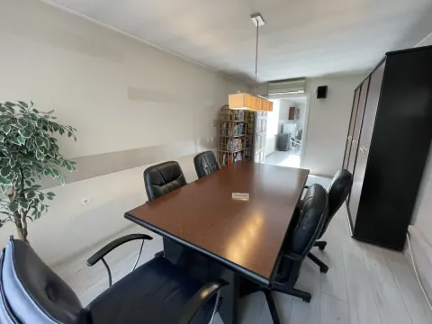 Rent, office space, 120m², Banatić, Novi Sad Sve Podlokacije - image 17