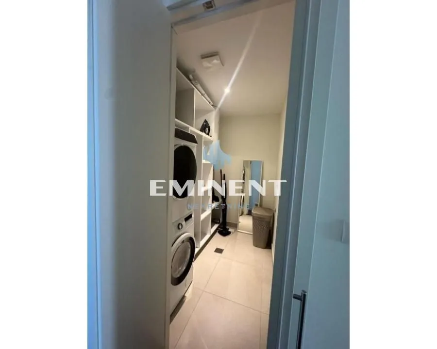 Rent, four bedroom apartment, 140m², Savski Venac, Beograd