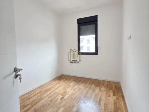 Izdavanje, jednosoban stan, 64m², Tološi, Podgorica - image 6