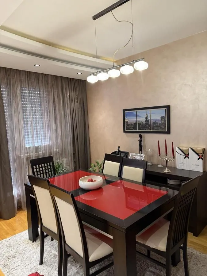 Prodaja, četvorosoban stan, 106m², Grbavica, Novi Sad Sve Podlokacije