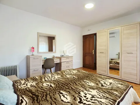 Izdavanje, kuća, 250m², Tuzi, Podgorica - image 18