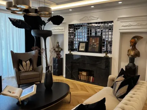 Sale, four bedroom apartment, 260m², Neimar, Vračar Sve Podlokacije - image 9