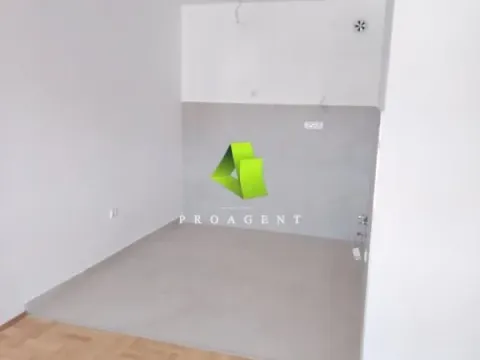 Sale, apartment, 38m², Medijana, Niš - image 2