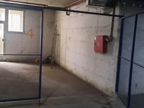 Rent, parking/garage, 26m², Južni Bulevar, Vračar Sve Podlokacije - image 13