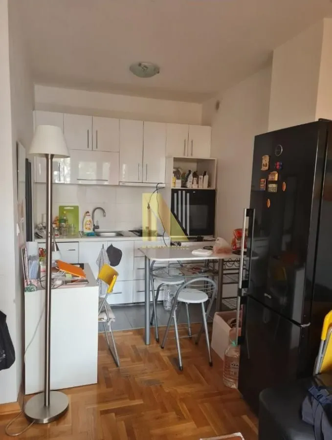Izdavanje, dvosoban stan, 42m², Podbara, Novi Sad Sve Podlokacije