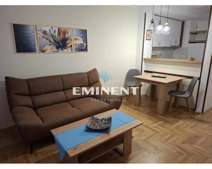 Rent, two bedroom apartment, 42m², Novi Beograd Blok 72, Novi Beograd Sve Podlokacije