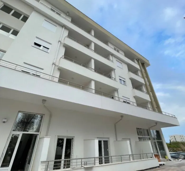 Prodaja, dvosoban stan, 82m², Velika Plaža, Ulcinj