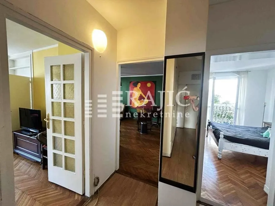 Rent, three bedroom apartment, 75m², Stari Grad, Beograd
