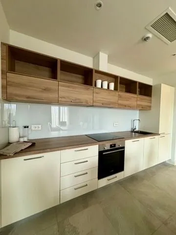 Prodaja, trosoban stan, 85m², Luštica, Tivat