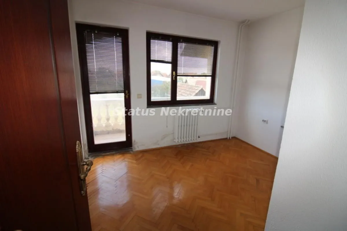 Prodaja, kuća, 420m², Temerin, Novi Sad