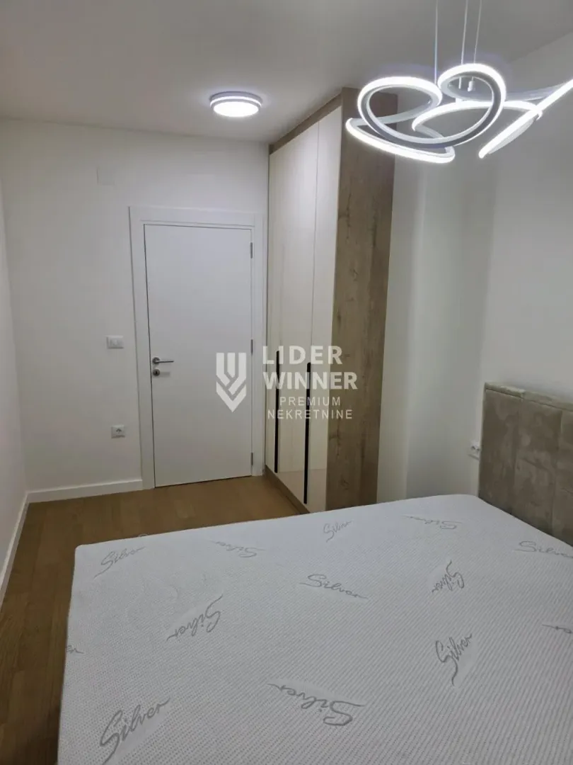 Izdavanje, dvosoban stan, 53m², Autokomanda, Voždovac Sve Podlokacije