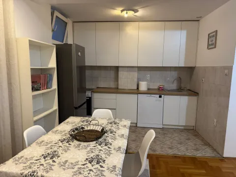 Rent, four bedroom apartment, 70m², Krivi Most, Podgorica - image 3