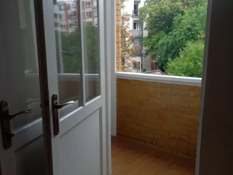 Rent, two bedroom apartment, 60m², Zemun Centar, Zemun Sve Podlokacije - image 9