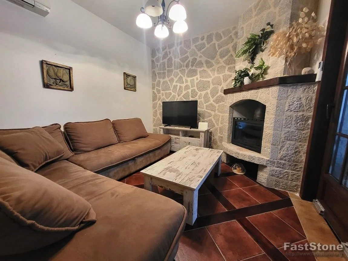 Prodaja, trosoban stan, 126m², Kostanjica, Kotor