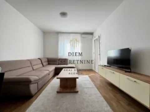 Izdavanje, jednosoban stan, 50m², Stari Aerodrom, Podgorica - image 12