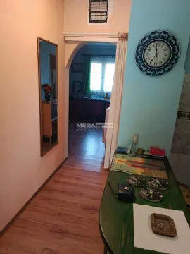 Izdavanje, kuća, 83m², Borča 1, Borča Sve Podlokacije - image 13
