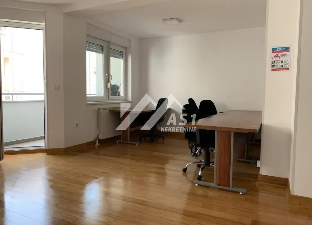 Rent, office space, 90m², Adamovićevo Naselje, Novi Sad Sve Podlokacije
