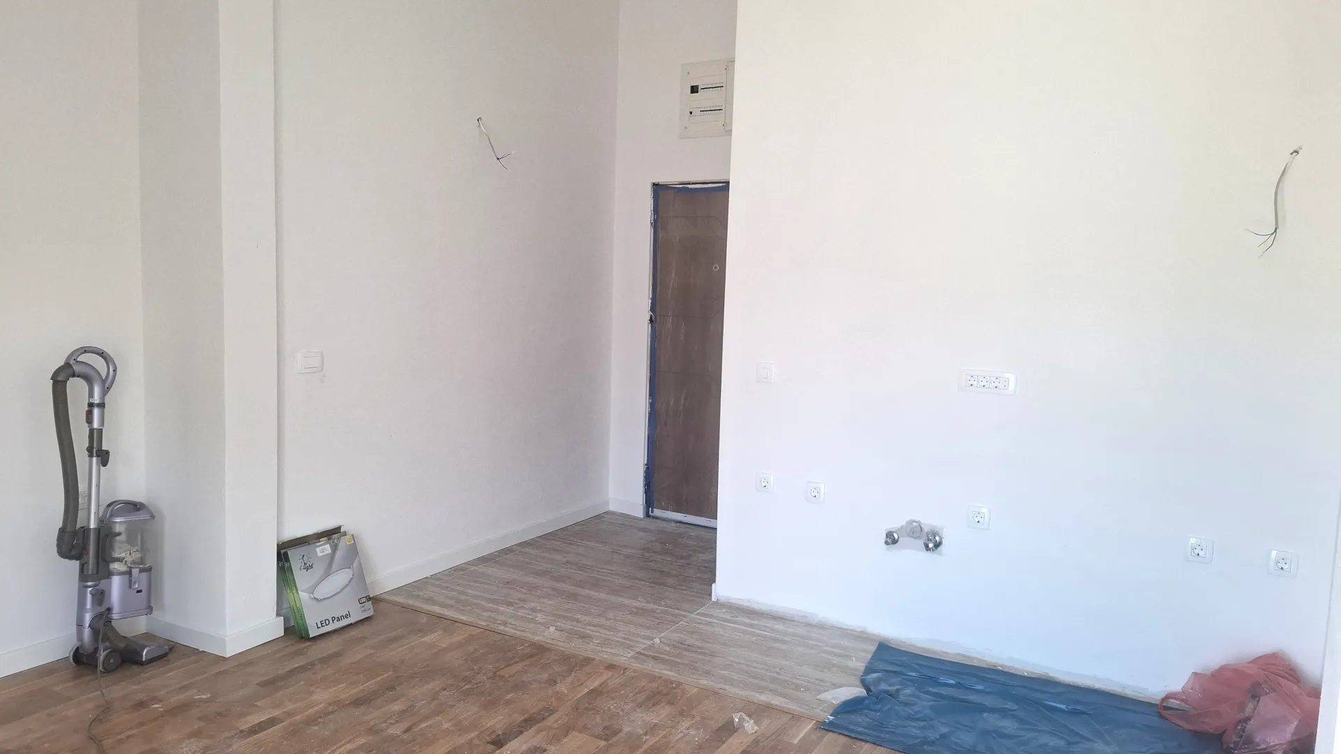 Prodaja, garsonjera, 26m², Centar, Bar