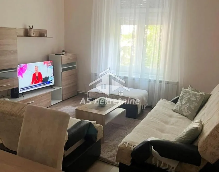 Izdavanje, dvosoban stan, 40m², Stari Grad, Beograd