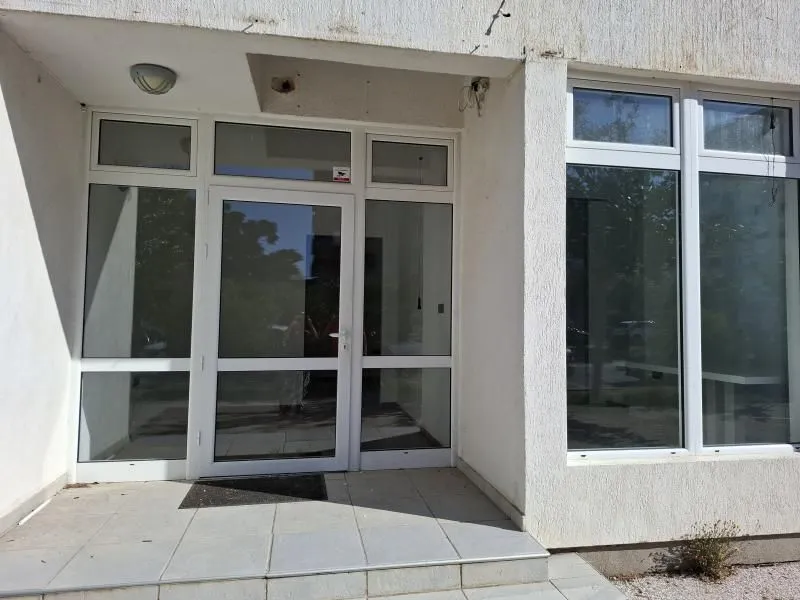 Sale, office space, 73m², Bar, Crna Gora