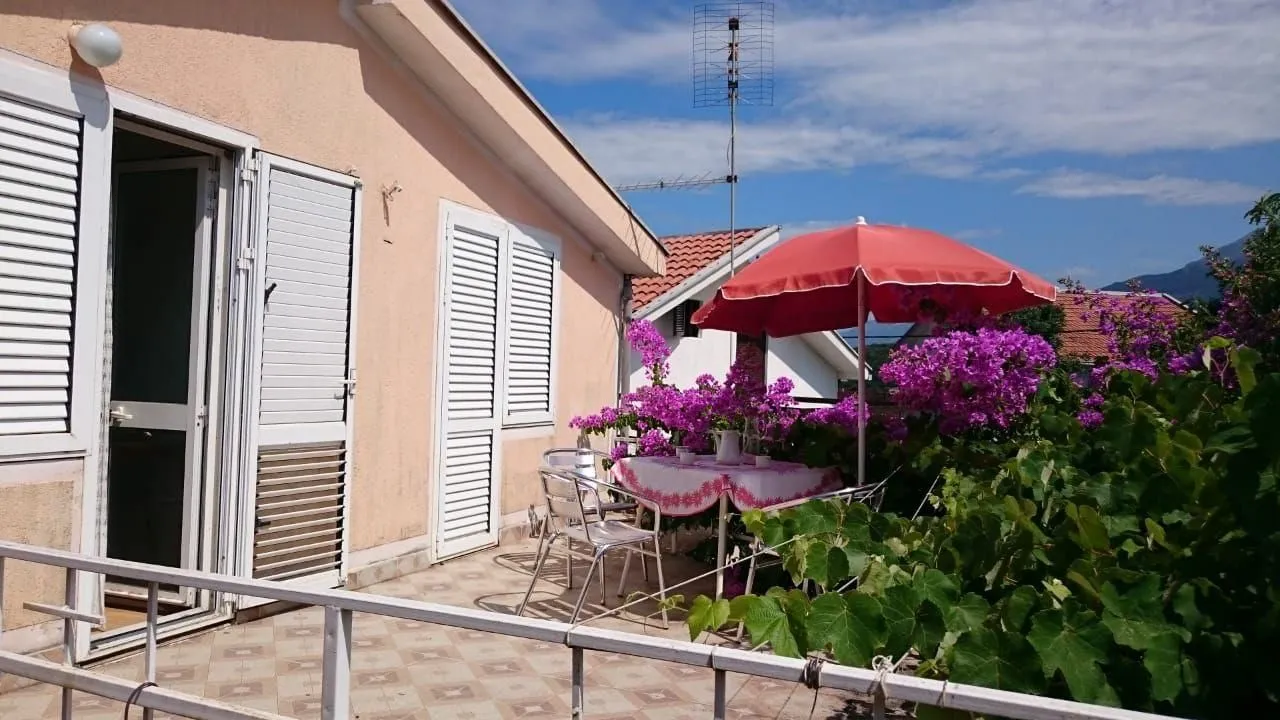 Sale, house, 160m², Utjeha, Ulcinj