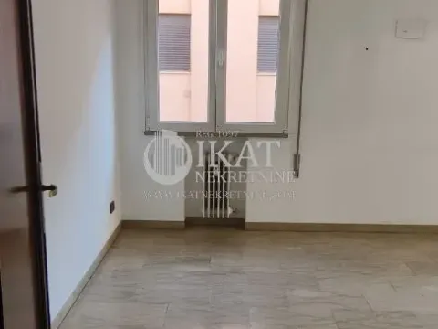 Sale, two bedroom apartment, 60m², Trstenik, Srbija - image 2