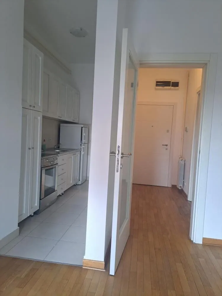 Rent, one bedroom apartment, 33m², Banovo Brdo, Beograd