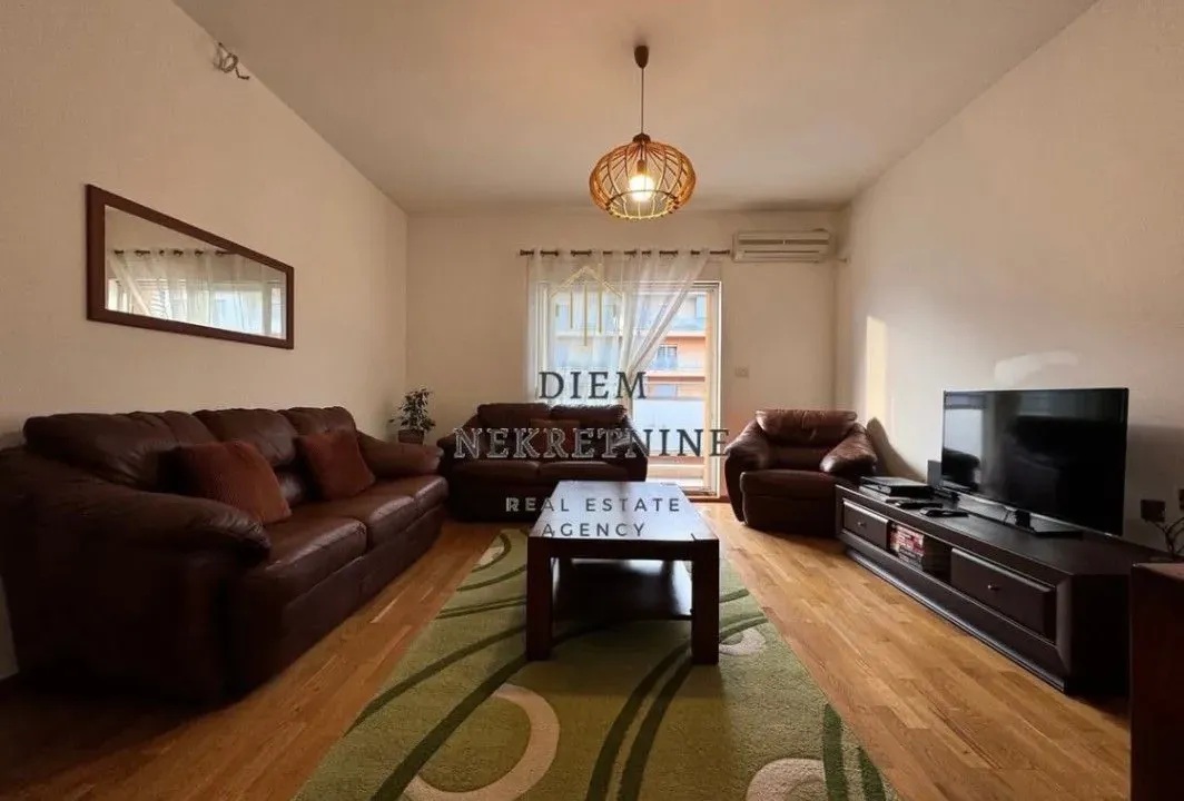 Izdavanje, jednosoban stan, 47m², City Kvart, Podgorica