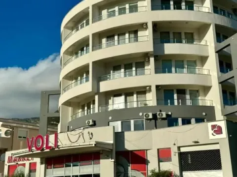 Rent, studio apartment, 30m², Sutomore, Bar - image 9