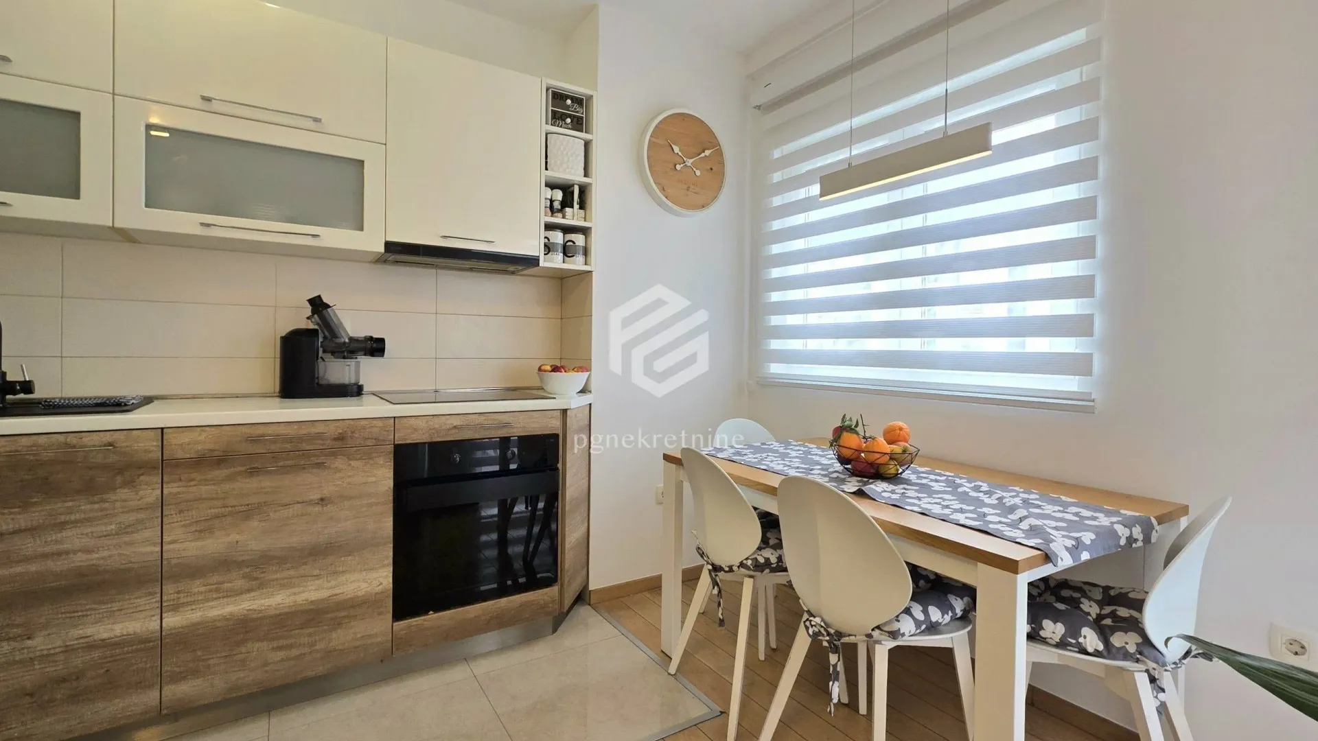 Sale, three bedroom apartment, 72m², City Kvart, Podgorica