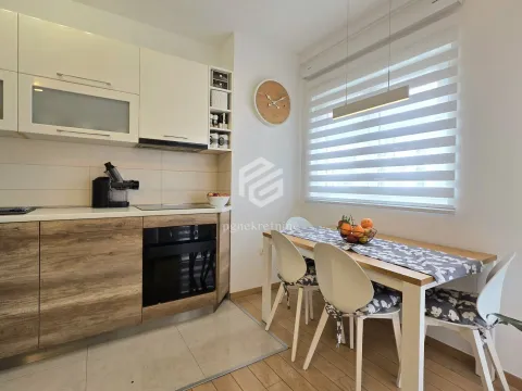 Sale, three bedroom apartment, 72m², City Kvart, Podgorica - image 5