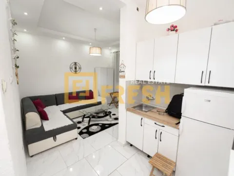 Izdavanje, stan, 23m², Centar, Podgorica - image 1