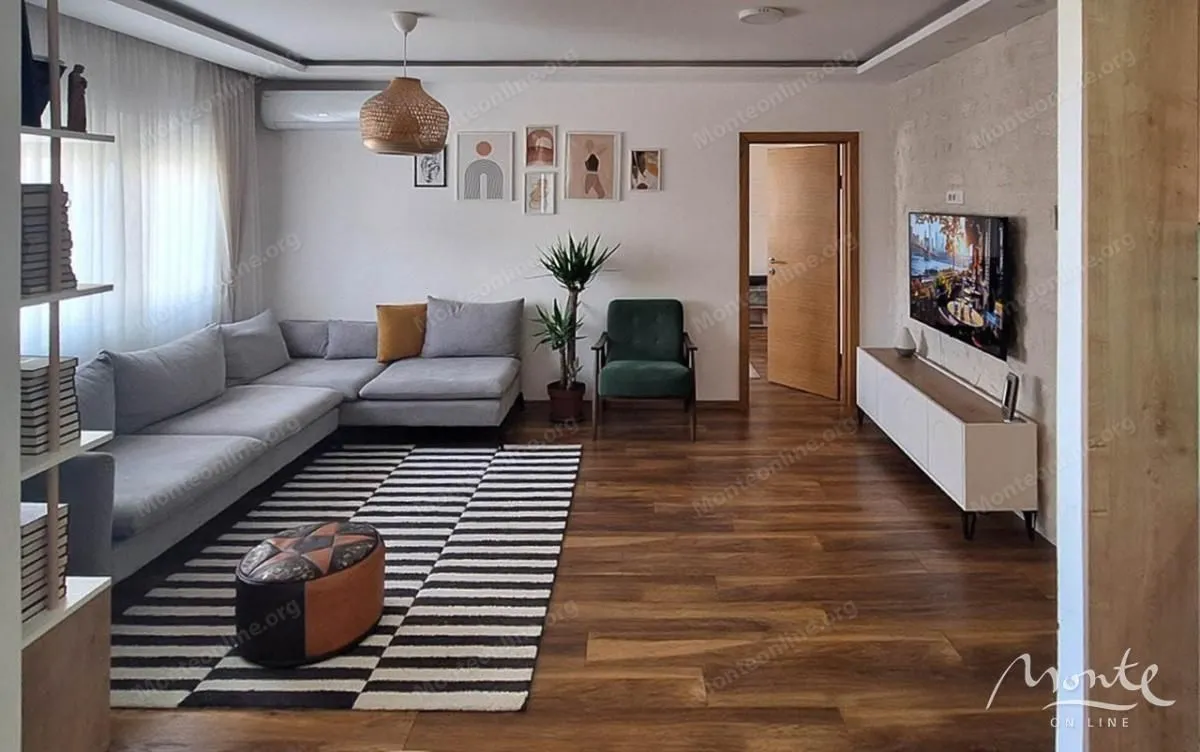 Prodaja, trosoban stan, 89m², Podgorica, Crna Gora