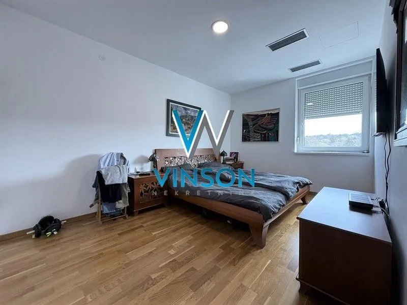 Prodaja, četvorosoban stan, 114m², Sremska Kamenica, Petrovaradin
