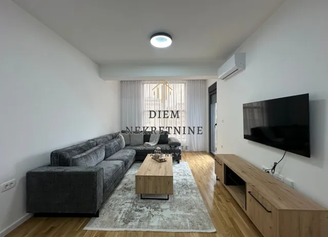 Izdavanje, dvosoban stan, 65m², Stari Aerodrom, Podgorica