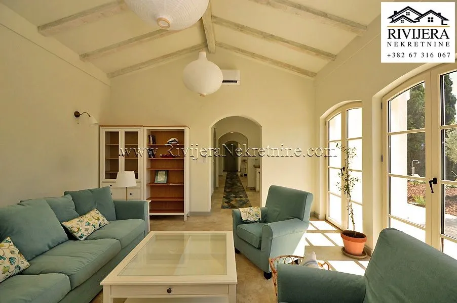 Prodaja, kuća, 184m², Baošići, Herceg Novi