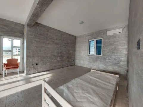 Rent, office space, 50m², Radanovići, Kotor - image 8