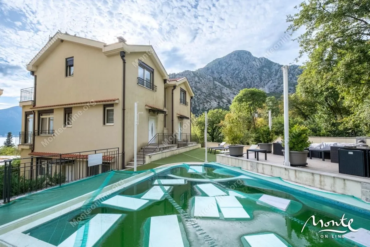 Sale, three bedroom apartment, 101m², Orahovac, Kotor
