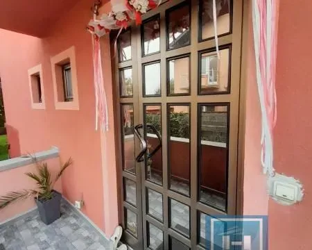 Prodaja, kuća, 325m², Solaris, Jagodina - image 29