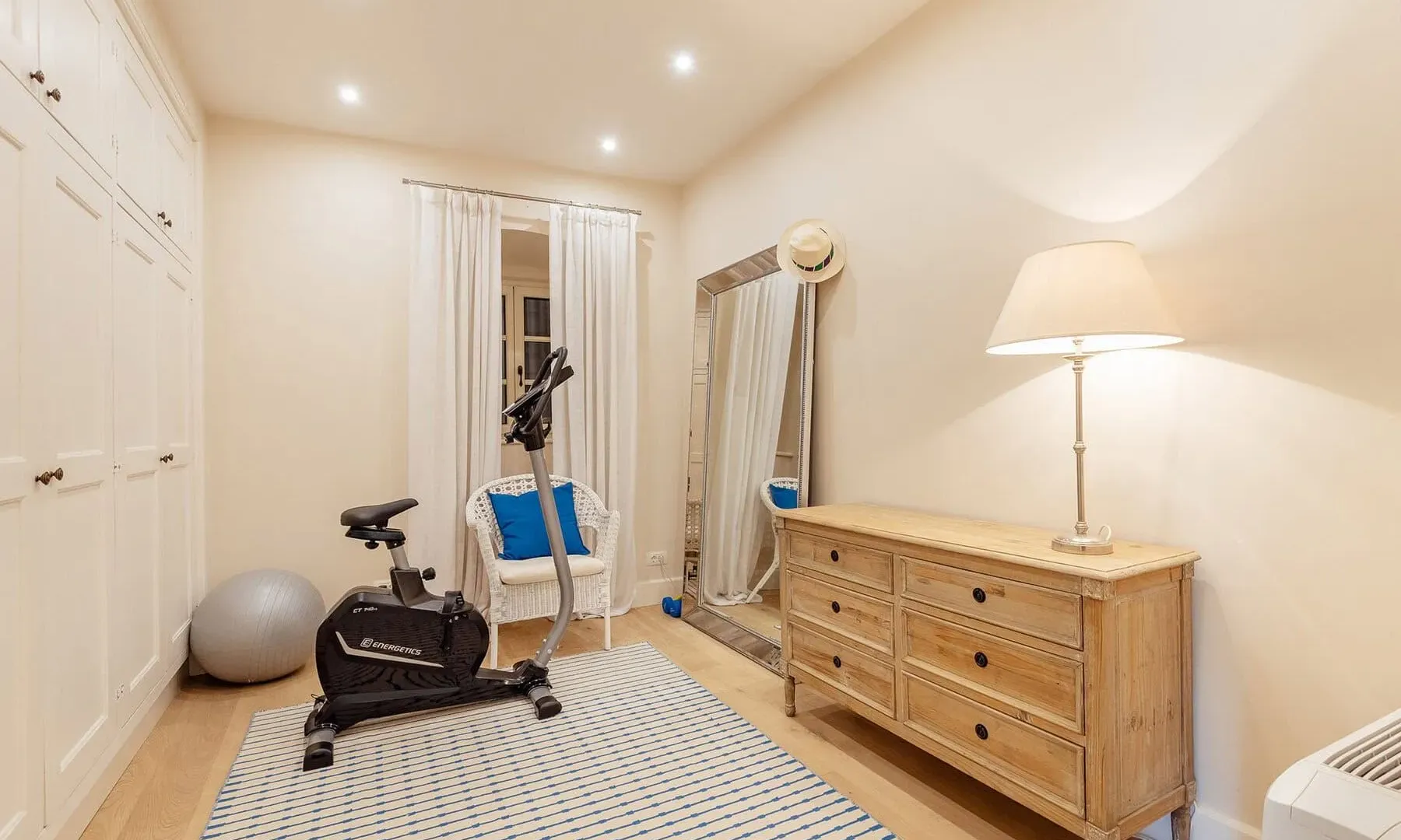 Sale, house, 490m², Dobrota, Kotor