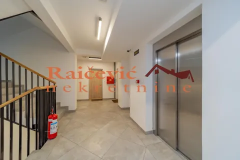 Prodaja, jednosoban stan, 35m², Zemun Gornji Grad, Zemun Sve Podlokacije - image 9