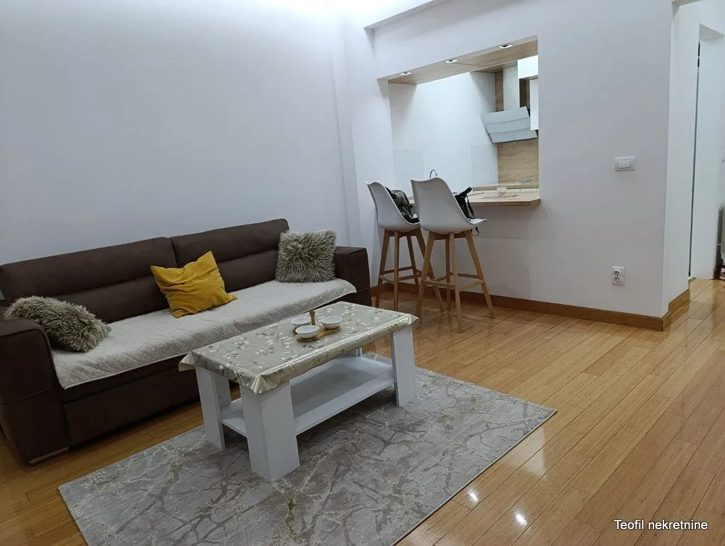 Sale, two bedroom apartment, 50m², Severni Bulevar, Zvezdara Sve Podlokacije